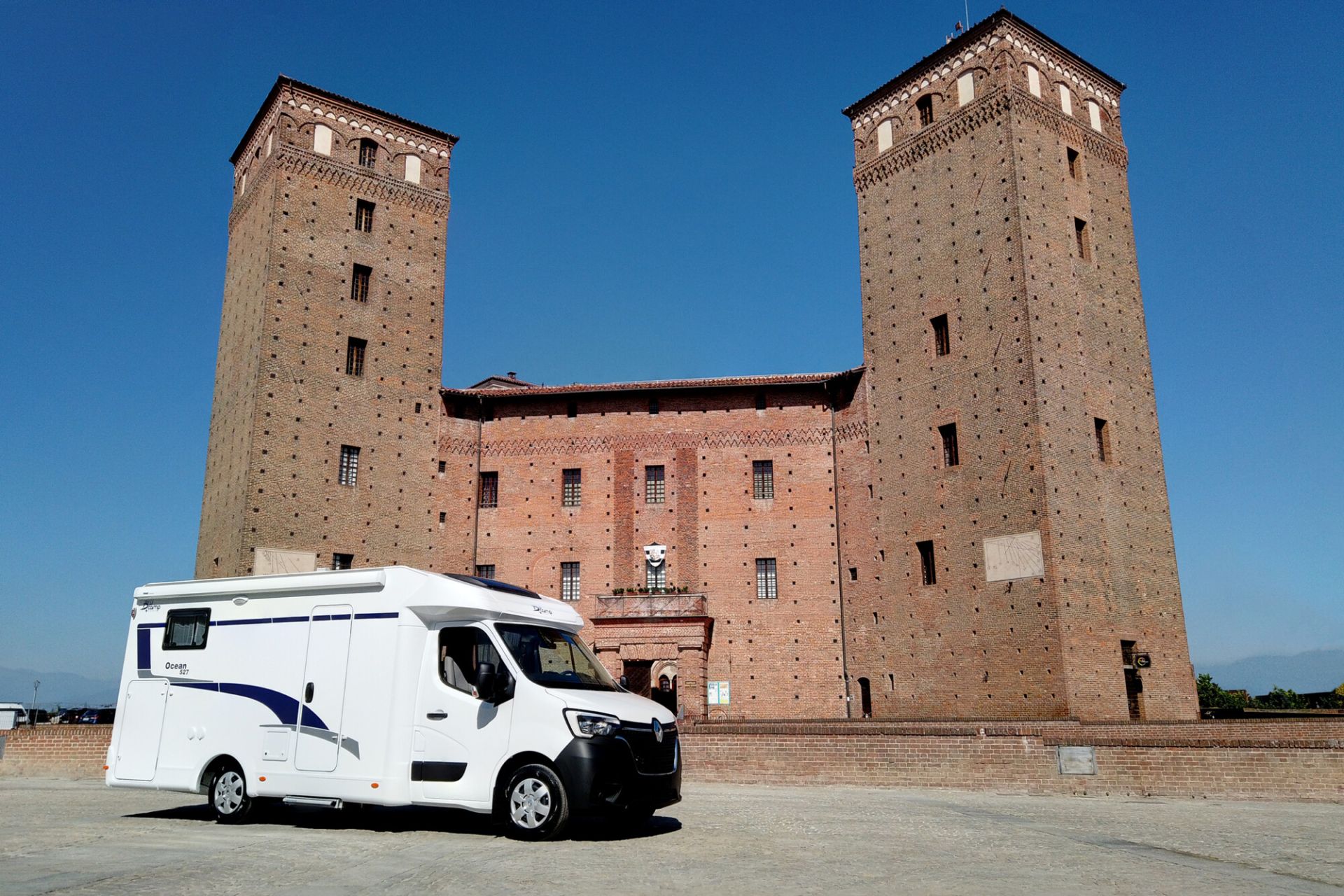 Blucamp Ocean 527 Renaul T - Imagen 2